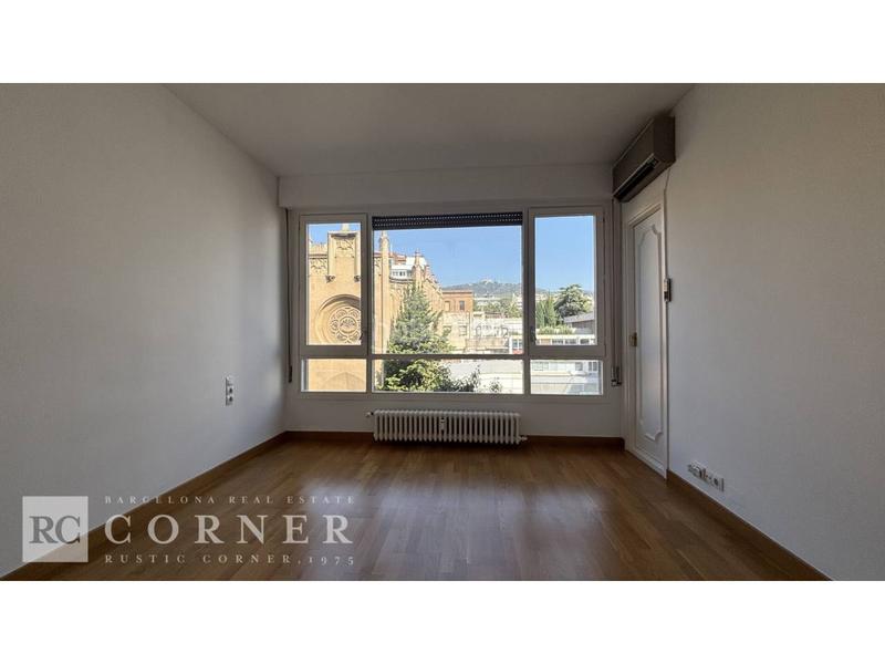 Foto fa40666f-c130-4eff-bb9a-9bb30846bd68. Alquiler piso gran piso señorial en sant gervasila bonanova. en Barcelona