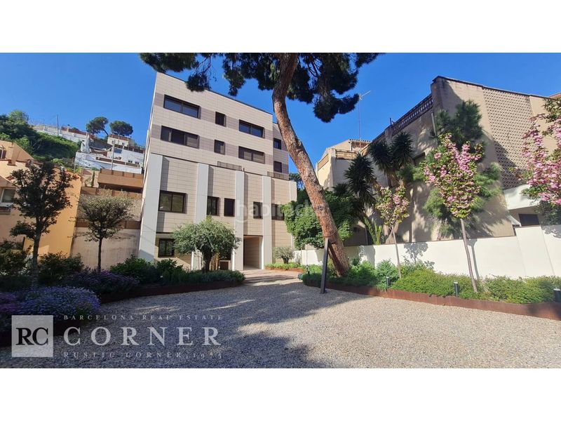 Foto 9b128428-654d-4a50-b759-44451e9937a7. Àtic amb aparcament piscina a Sarrià Barcelona