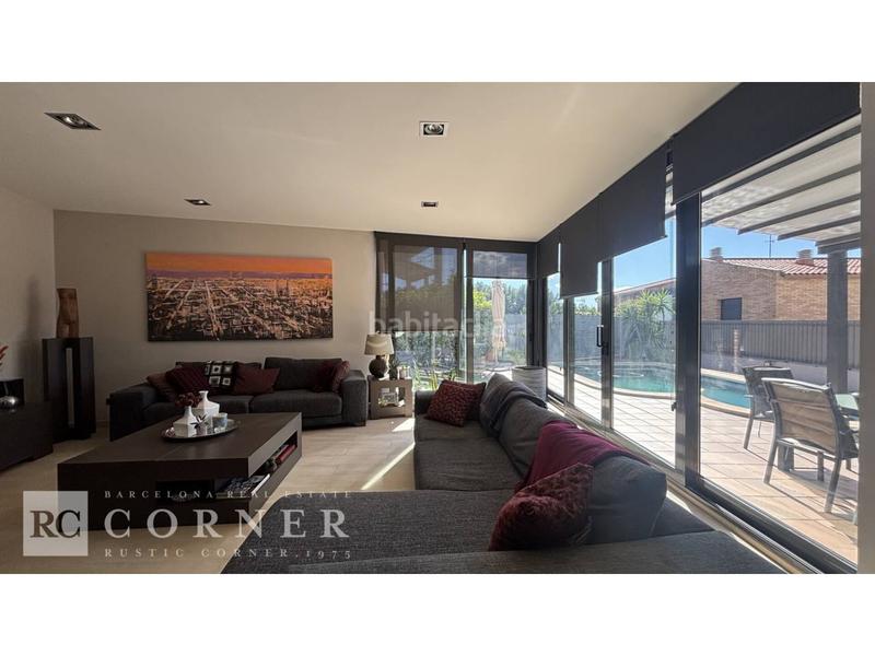 Foto 144d9a83-ebf1-400b-a5b1-42a9b059181a. Chalet avec parking piscine dans Papiol (El)