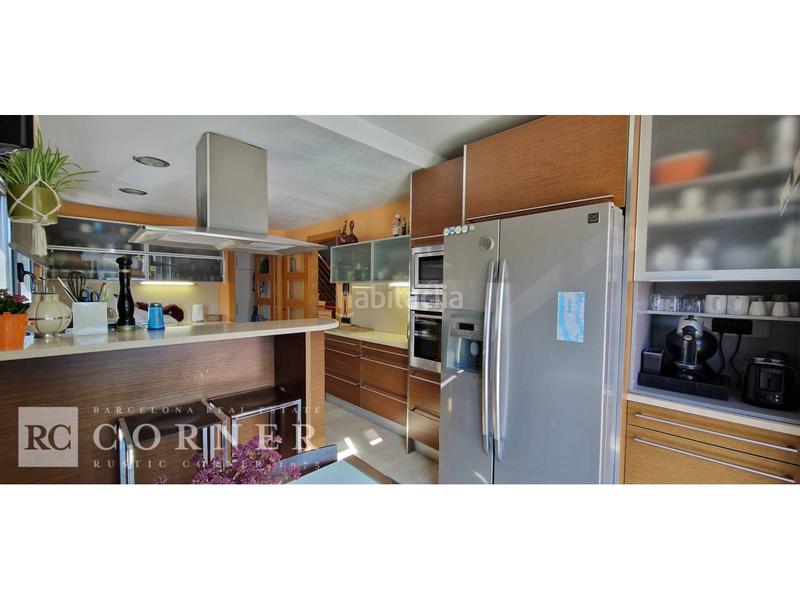 Foto 1eaad640-9925-40a7-9b1c-ecbcb17d0917. Chalet avec parking piscine dans Papiol (El)