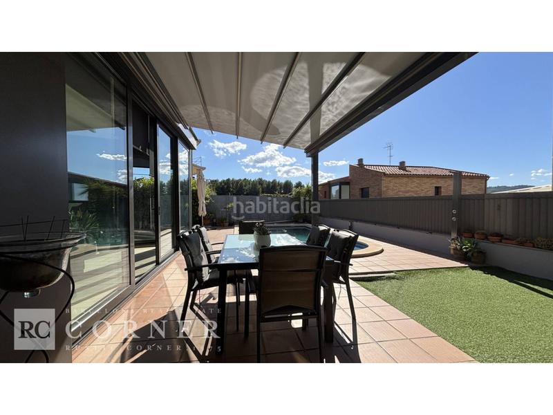 Foto 26cd8471-80d8-4e53-bed5-701fce22db76. Chalet avec parking piscine dans Papiol (El)