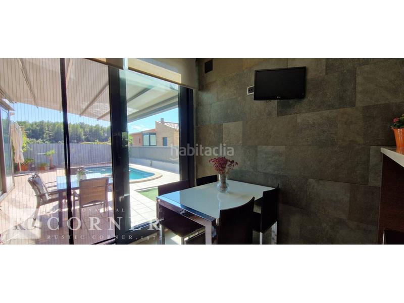 Foto 42a46982-4cee-4251-b9b8-fd6f4eb2a3eb. Chalet avec parking piscine dans Papiol (El)