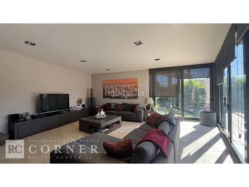 Foto 8af6f13a-7fb5-4076-a7c9-7ffbbefbc654. Chalet avec parking piscine dans Papiol (El)