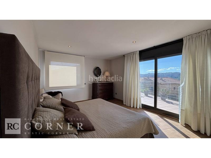 Foto c29ecf38-7f22-470c-ac4d-da4ab49f8a21. Chalet avec parking piscine dans Papiol (El)