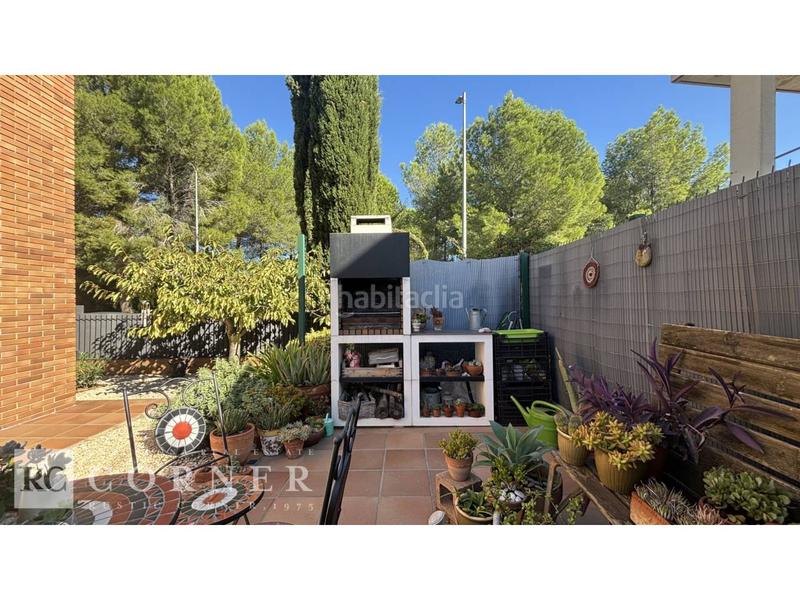 Foto e2738016-ad72-4f5b-84da-b8ff94d79977. Chalet avec parking piscine dans Papiol (El)