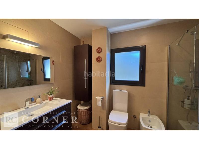 Foto e8da52b2-204c-4c63-bf4d-e5dfcd2273df. Chalet avec parking piscine dans Papiol (El)