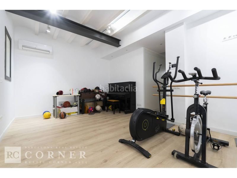 Foto 0e0ee1d8-1fa4-460f-974e-847db7850714. Casa amb calefacció piscina a Putget - Farró Barcelona