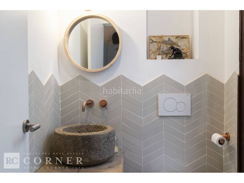 Foto f7b5cbda-9a5f-4012-964f-0d5de53a3617. Casa amb calefacció piscina a Putget - Farró Barcelona