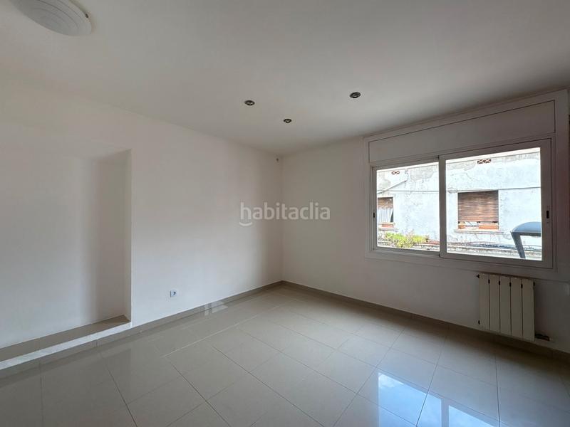 Foto bf566aeb-22ca-413b-95c2-7d5f8c0e4139. Location appartement avec cheminée chauffage parking dans Llinars del Vallès