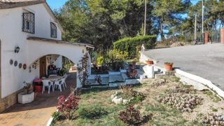 House in Urbanització mas bermell. Chalet independiente en venta en querol - mas bermell