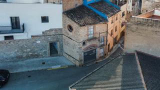 Casa aparellada a Carrer de l'ermita 2. oportunidad nica en l'espluga de francol!