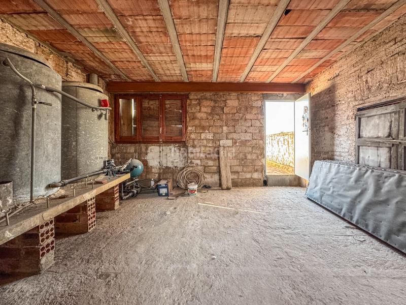 Foto a334ff6b-e18d-45be-9fb7-2a479aae4bd1. Édifice dans Valls