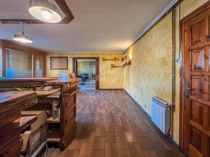 Foto ad24f986-62e3-4dc6-80d1-e032273ce1a2. Local comercial a vial de la clau 1 a Vimbodí