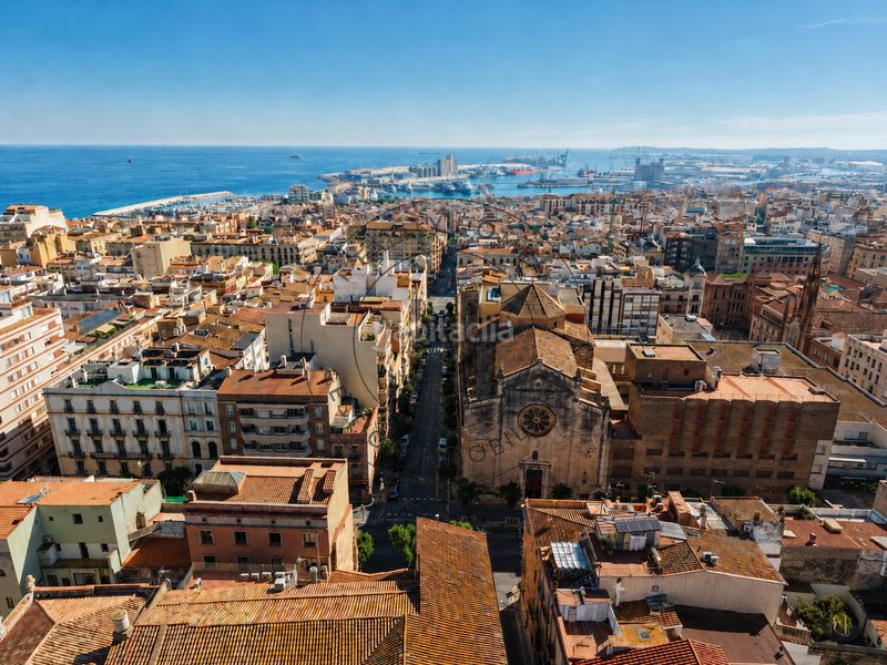 Foto 02fdb612-76b0-4752-bcf0-1edb06b47bee. Edifici a Eixample Tarragona