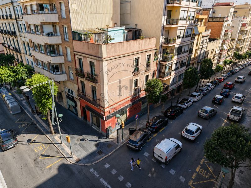 Foto ca35d2c8-d4ad-4601-8a4e-9c4294cd791b. Edifici a Eixample Tarragona