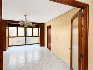 Pis a Carrer de l'abadia 7. Piso de 3 dormitorios con balcones, trastero y terraza comunitar