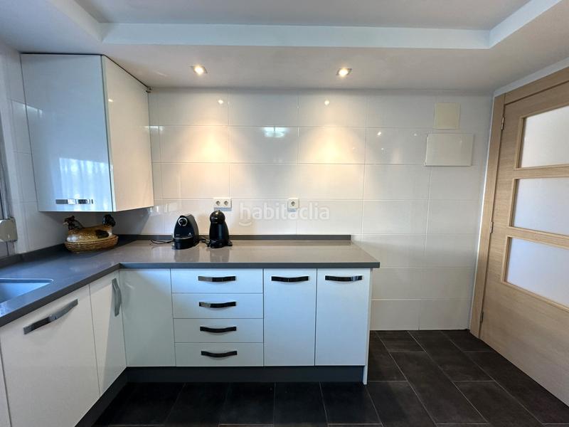 Foto 57be419e-1695-40e9-9b66-acce23c098f3. Xalet amb xemeneia aparcament piscina a Monserrat