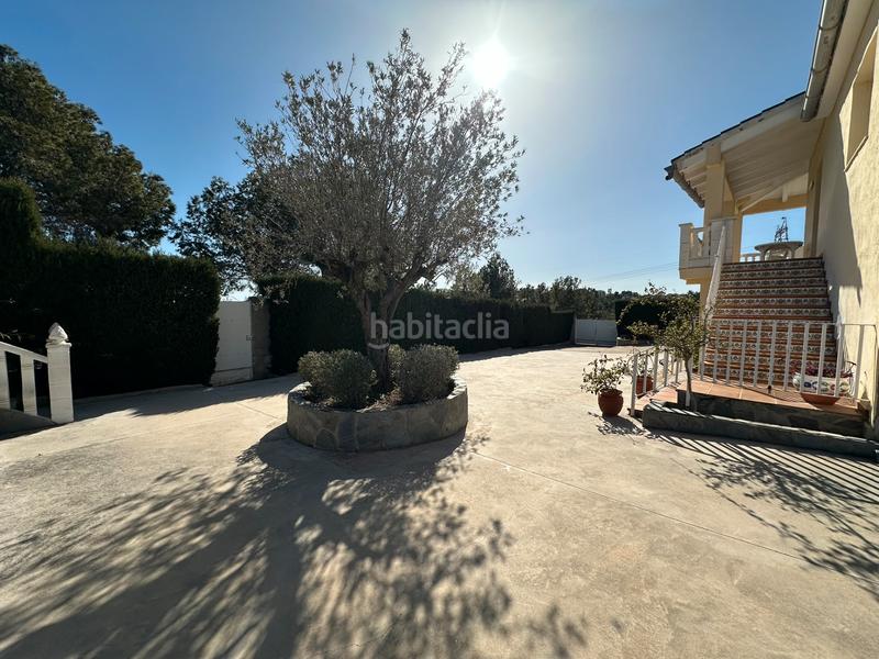 Foto 5d16c842-285c-4c46-aa69-a3e60008ff32. Xalet amb xemeneia aparcament piscina a Monserrat