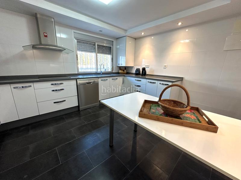 Foto 5fc69860-f74a-48b3-a8da-719768f165c3. Xalet amb xemeneia aparcament piscina a Monserrat