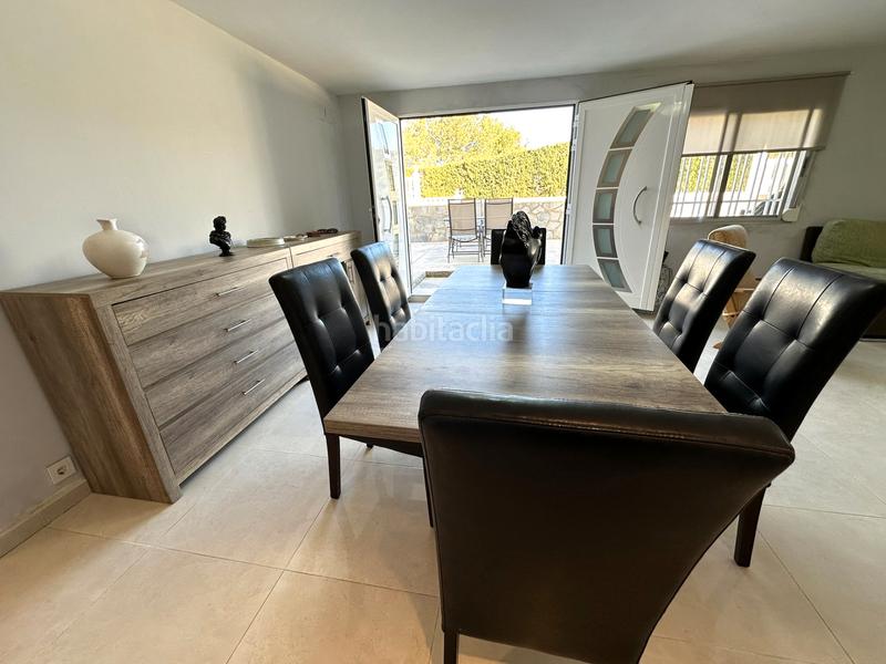 Foto f51393a1-795b-422d-8c94-596f919d4077. Xalet amb xemeneia aparcament piscina a Monserrat