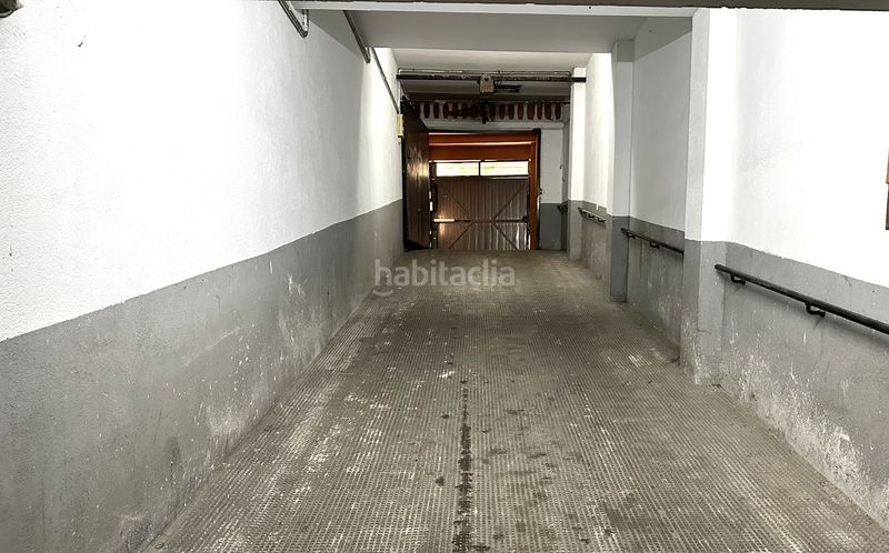 Foto cb96d750-de9c-442d-b84b-f33fe9332829. Aparcament cotxe a Favara Valencia
