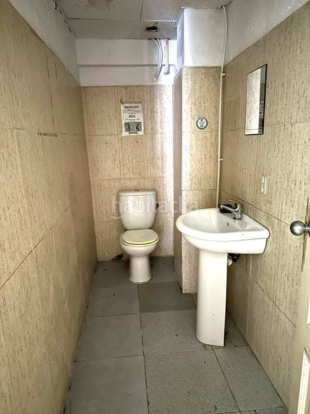 Foto c25ca3b4-2879-4cac-bc5a-fe61a202cb54. Local comercial a Nou Moles Valencia