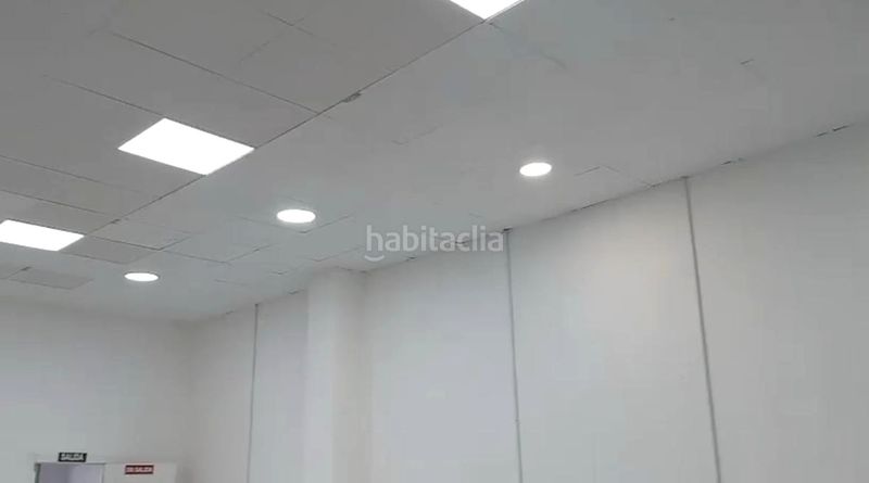 Foto fbf71438-6df7-4c9e-814c-4163db2d929a. Local comercial a Nou Moles Valencia
