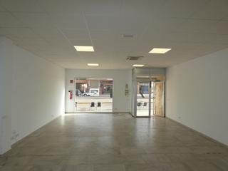 Local Comercial a Poligono unidad a 10 8
