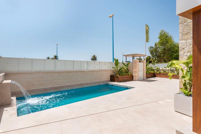 Foto b058e3ad-38a5-4252-a09d-5f58e178f337. Semi detached house in avenida ciudad de castellón 18 in Vera