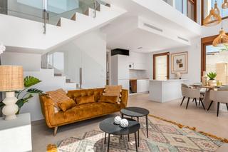 Semi detached house en Avenida ciudad de castelln 18