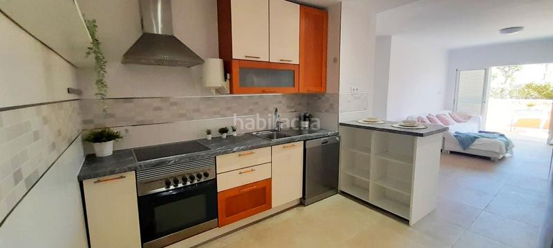 Foto 10c0d985-abc1-4317-bc43-758020f96016. Piso en calle aguadulce 37 en Vera playa naturista Vera