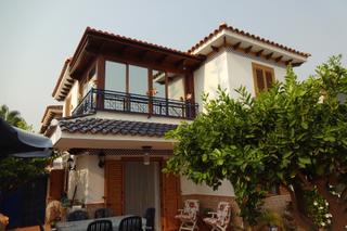 Chalet in Avenida descubrimiento 1