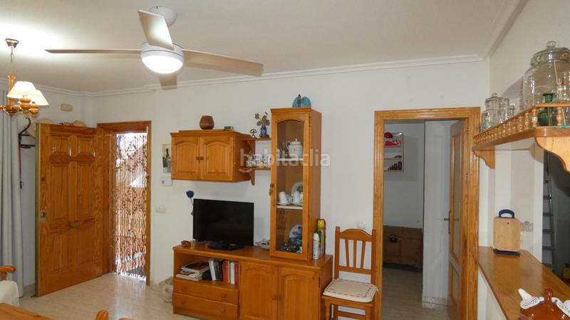 Foto 8bb50cf2-b93b-41a5-bf33-fa94ed91cbc4. Ground floor in avenida descubrimiento 5 in El Playazo Vera