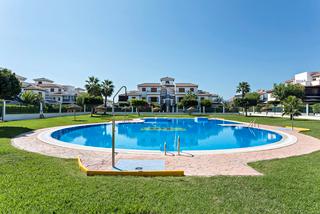 Ground floor in Avenida Descubrimiento 5