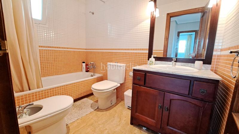 Foto 19055d76-78b2-48de-964f-838b6e9f2648. Piso en avenida la giralda 2 en Lomas del Mar Vera