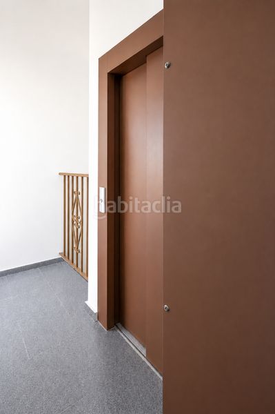 Foto c085e4d9-d96c-4fd9-a07a-4e2f49c13bd7. Pis amb calefacció a puerto de Garrucha Garrucha