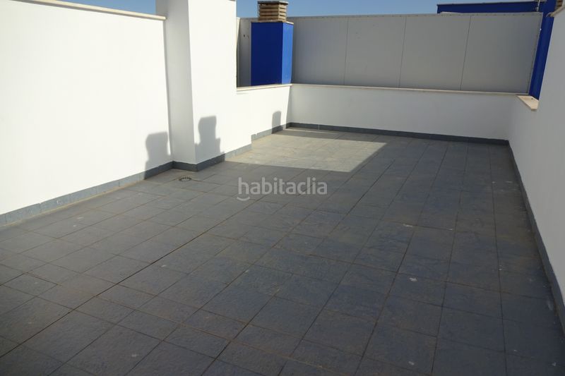 Foto 056d0411-6f9a-49e8-b260-c2b77590d6d9. Casa aparellada a calle miradores 4 a puerto de Garrucha Garrucha
