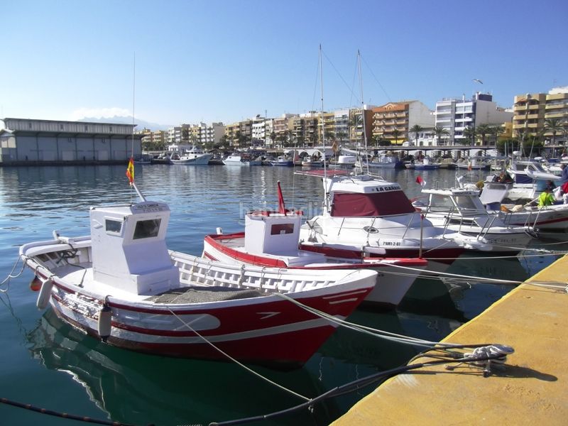 Foto 6a477c9a-94fe-4994-98f7-7e0294a18c04. Casa pareada en calle miradores 4 en puerto de Garrucha Garrucha