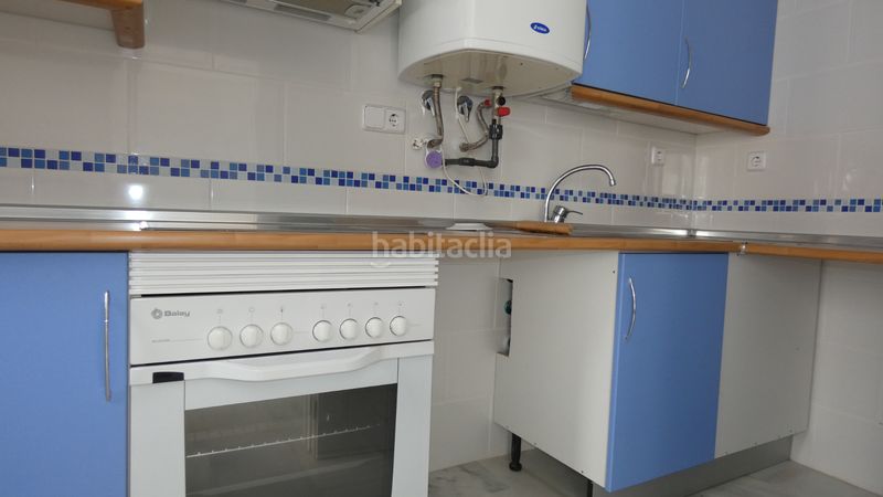 Foto c1257739-559c-4ec6-811a-89964658141e. Casa pareada en calle miradores 4 en puerto de Garrucha Garrucha