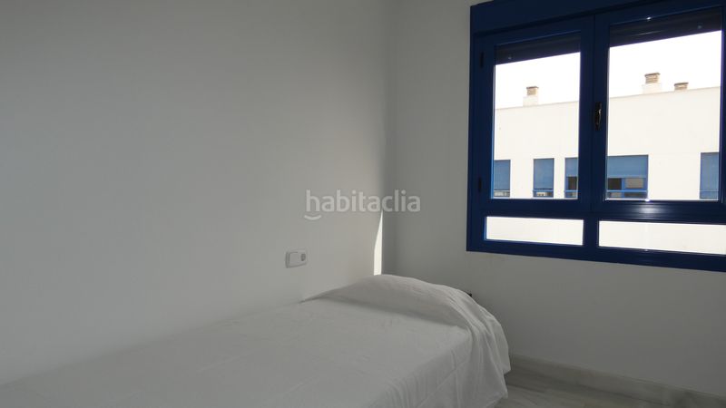 Foto cb9e7b98-f867-40aa-81d3-0be85562a662. Casa pareada en calle miradores 4 en puerto de Garrucha Garrucha