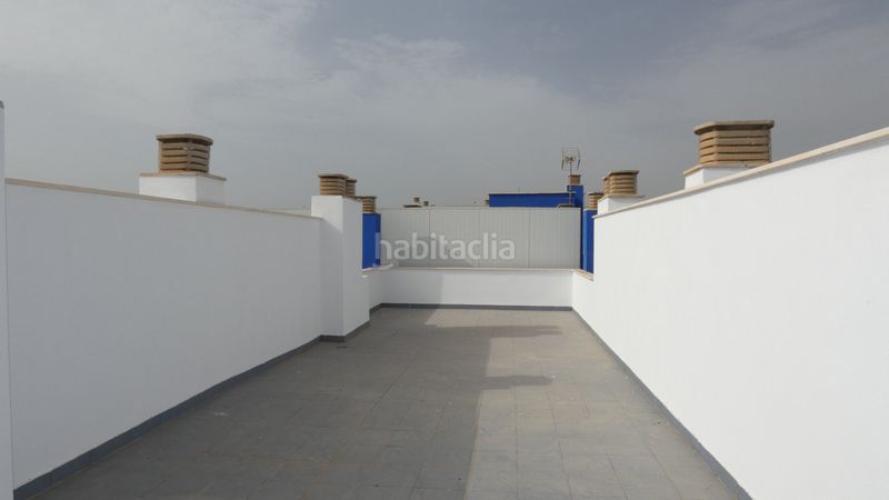 Foto ddf8102e-2e15-406e-8525-bf8fc7e289dc. Casa pareada en calle miradores 4 en puerto de Garrucha Garrucha