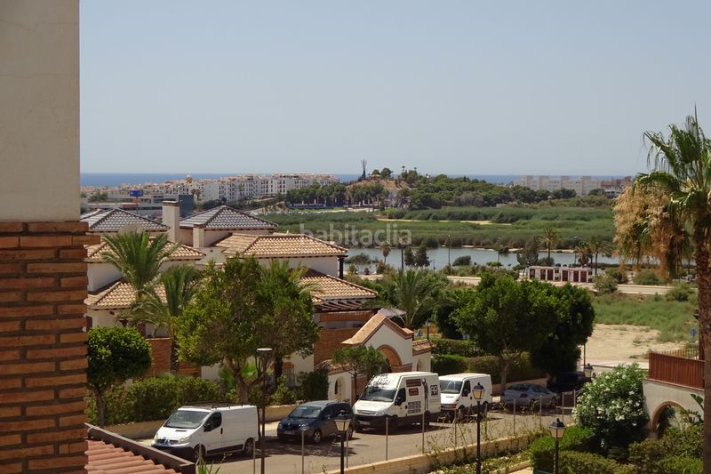 Foto 0ba2d4b1-8c9c-4cb1-a0a5-bf42269fa570. Appartement dans calle albardín 35 dans Las Salinas Vera