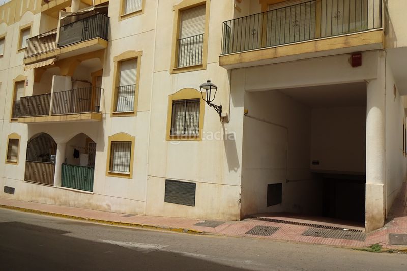 Foto 903934f4-63f7-43d6-9993-4e9d19a9cee5. Apartament amb calefacció aparcament a playa de Garrucha Garrucha