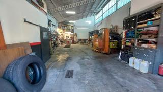 Fabrikhalle en Estacin-Cruz Roja. Venta de dos naves con patio