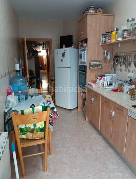 Foto a9d1a872-4727-4292-94c2-f8bc47a42082. Haus mit heizung parking in Dosbarrios