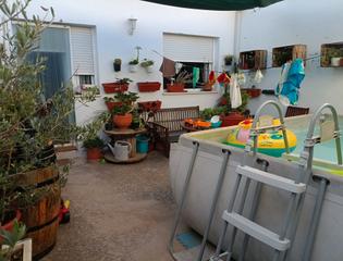 Casa en Dosbarrios. Fantástico casa independiente¡¡¡