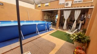 Chalet  Avenida comunidad de madrid 47. Chalet adosado