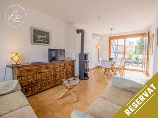 Dúplex  Neu. Magnífico dúplex con terrazas y buenas vistas en darnius