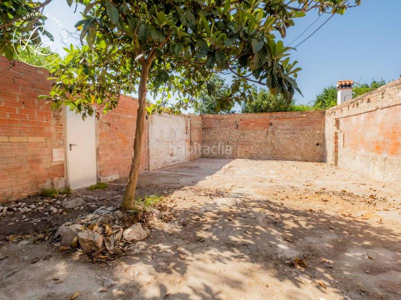 Foto 1e35f7b8-00fe-4519-b1f9-ad8f662a59dd. Casa en tapís 123 casa con jardín y muchas posibilidades en Figueres