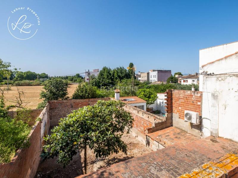 Foto 505ff776-ceb6-491d-a750-6236aae7489d. Casa en tapís 123 casa con jardín y muchas posibilidades en Figueres